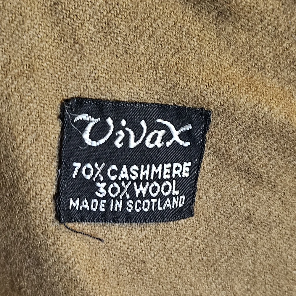 Viva X 70% Cashmere 30% Wool Tan Scarf Made In Scotland Sold By Eljos UVA - Picture 3 of 7